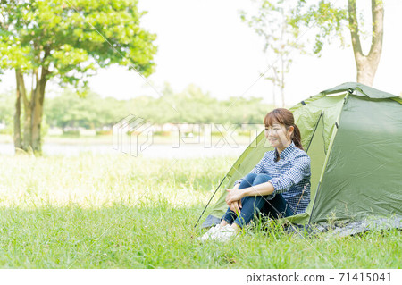 Beautiful Japanese women 71415041