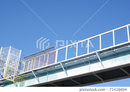 抬頭看橋 抬頭看橋 71416604