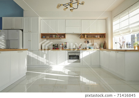 White kitchen White kitchen 71416845