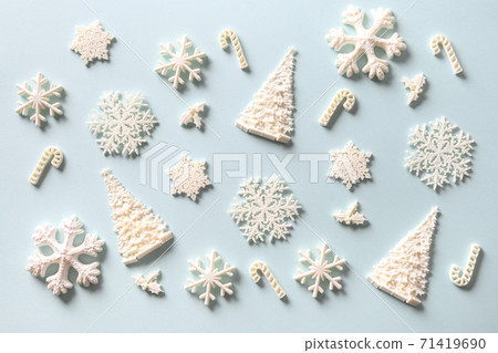 Christmas pattern of white DIY decoration on blue. 71419690