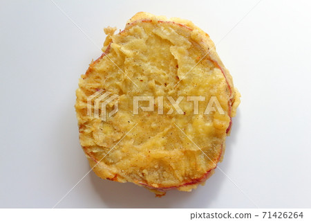 Tempura of sweet potatoes 71426264