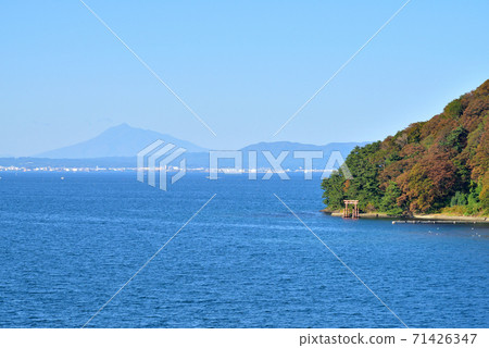 Asamushi Onsen coastal scenery Yunoshima, a symbol of Asamushi Onsen Iwakiyama distant view Aomori City 71426347