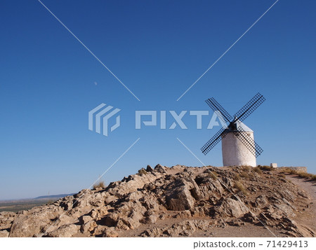 Travel to Spain (white windmill in La Mancha) Travel to Spain (white windmill in La Mancha) 71429413