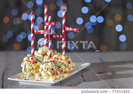 Popcorn Ball and Confetti Sprinkles Lollipop 71431843
