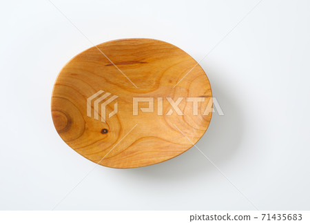 Hand carved wooden bowl 71435683