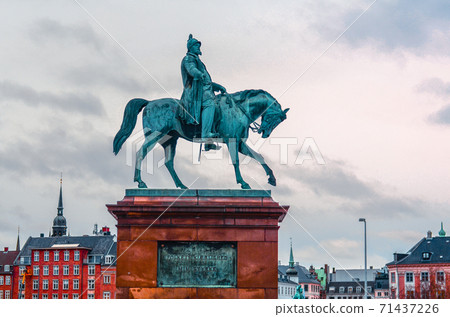 Equestrian statue of king Frederick VIII in Copenhagen, Denmark Equestrian statue of king Frederick VIII in Copenhagen, Denmark 71437226