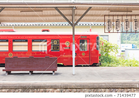 Gujo City Gujo Hachiman Station Sightseeing Train 71439477