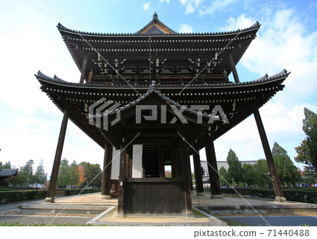old japanese temple in kyoto park 71440488