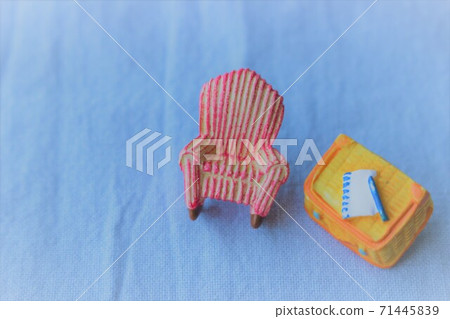 沙發形和籃子形 沙發形和籃子形 71445839