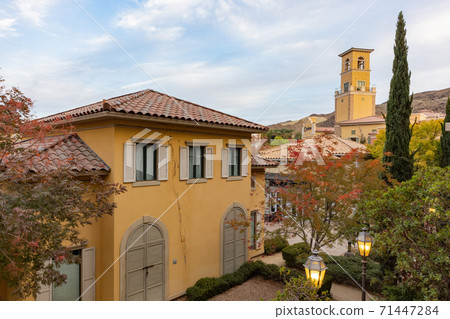 Afternoon view of the Lake Las Vegas area Afternoon view of the Lake Las Vegas area 71447284