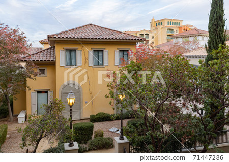 Afternoon view of the Lake Las Vegas area 71447286