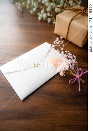 Message card, dried flower, gift box, gypsophila 71449530