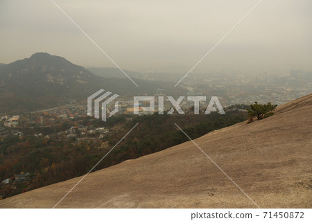 漢陽.都城.順城路.嘎查岩.風景.秋天.細塵。 漢陽.都城.順城路.嘎查岩.風景.秋天.細塵。 71450872