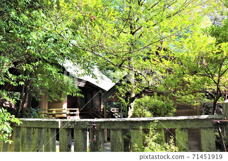 葛城座火雷神社[Fuebuki Shrine] ｜ 71451919