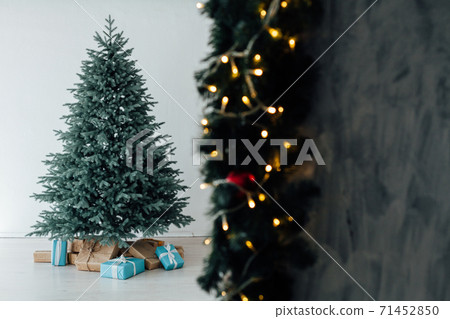 Christmas Tree Pine With Gifts New Year Decor... - Stock Photo [71452850] - Pixta