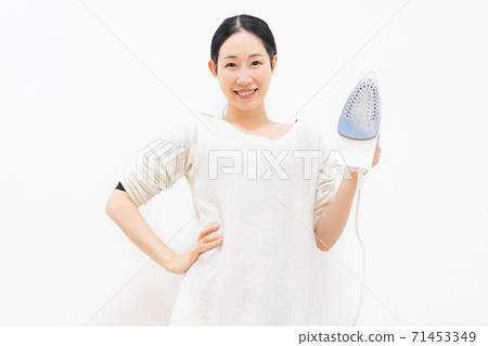 熨燙女性 熨燙女性 71453349