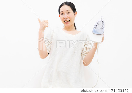 熨燙女性 熨燙女性 71453352