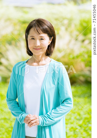 高級女性肖像 71455046