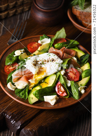 Eggs Benedict (Poached) for breakfast 71456322