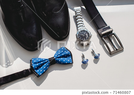 Black leather shoes and belt, watch, blue bow tie 71460807