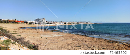 Torre La Mata sandy beach 71465802