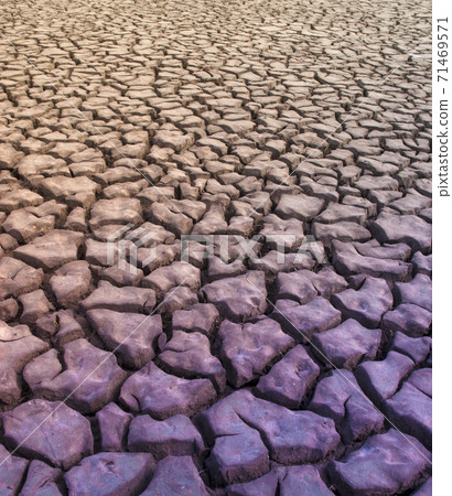 Dry soil Dry soil 71469571