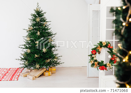 Christmas card for the new year presents the Christmas tree pine decor winter interior 71471068