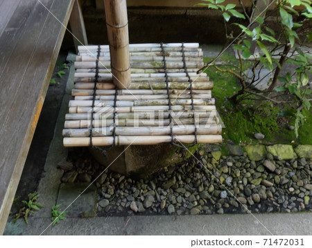 A quaint well in the Hojo North Garden 71472031