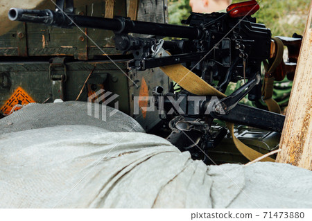 large-caliber machine gun for firing at war weapons 71473880