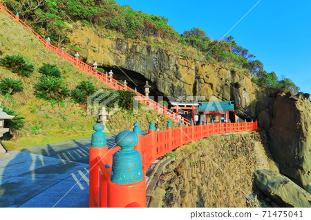 [Miyazaki Prefecture] Udo Shrine under fine weather 71475041