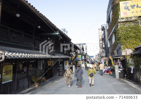 Shopping street on the approach to Kotohiragu Shrine Shopping street on the approach to Kotohiragu Shrine 71480633