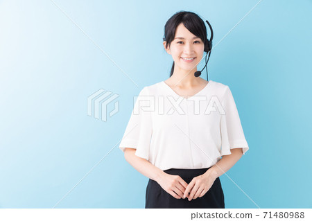 操作員呼叫中心女人 操作員呼叫中心女人 71480988