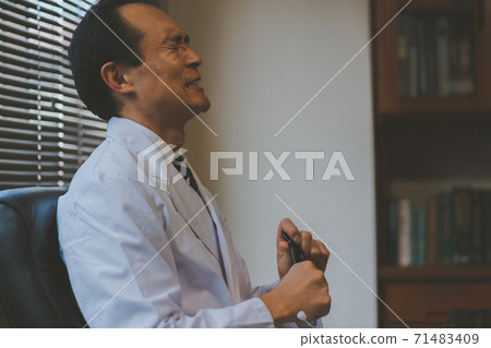 男人 男 男性 71483409