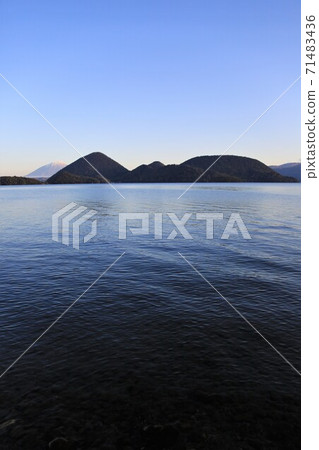 中葉山中島洞爺湖(北海道洞爺湖) 中葉山中島洞爺湖(北海道洞爺湖) 71483436