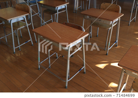 茨城縣大谷町上岡小學前教室 71484699