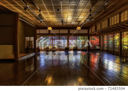 Mincho Choso的秋天 71485504