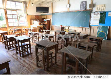 上岡小學前教室 上岡小學前教室 71485682