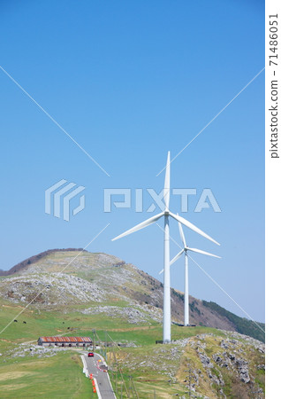 Yusuhara Town Wind Power Plant in Shikoku Karst (Yusuhara Town, Takaoka District, Kochi Prefecture) 71486051