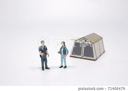 a figures are enjoying the outdoors together a figures are enjoying the outdoors together 71488479