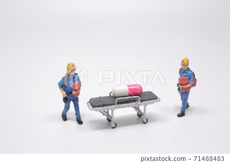 a man miniature figure concept health emergency a man miniature figure concept health emergency 71488483