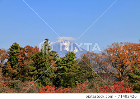 萬代山敦賀城堡的景色（福島縣會津若松市） 71492426