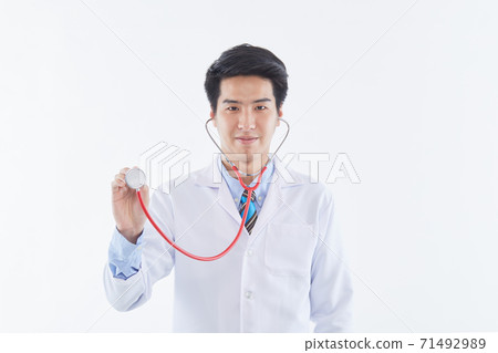 Portrait of the confident male pediatrician Portrait of the confident male pediatrician 71492989