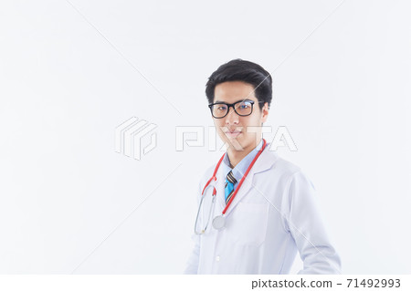 Portrait of the confident male pediatrician Portrait of the confident male pediatrician 71492993