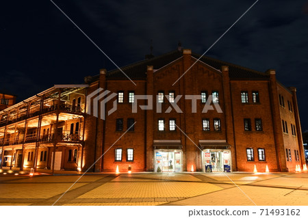 Night view of Yokohama Red Brick Warehouse No. 2 71493162