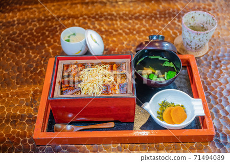 Steamed eel, a specialty of Yanagawa [Yanagawa City, Fukuoka Prefecture] 71494089