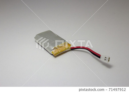 Lithium polymer battery, or LiPo, of 3.7 volts and 600 mah capacity used in toys and drones Lithium polymer battery, or LiPo, of 3.7 volts and 600 mah capacity used in toys and drones 71497912