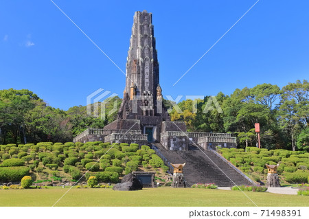[宮崎縣]天氣晴朗時的和平塔 71498391