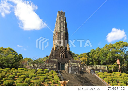 [宮崎縣]天氣晴朗時的和平塔 71498422