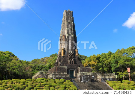 [宮崎縣]天氣晴朗時的和平塔 71498425