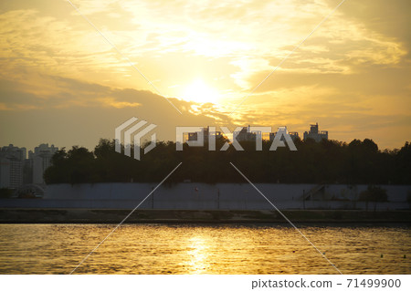 Han River, Seoul 71499900